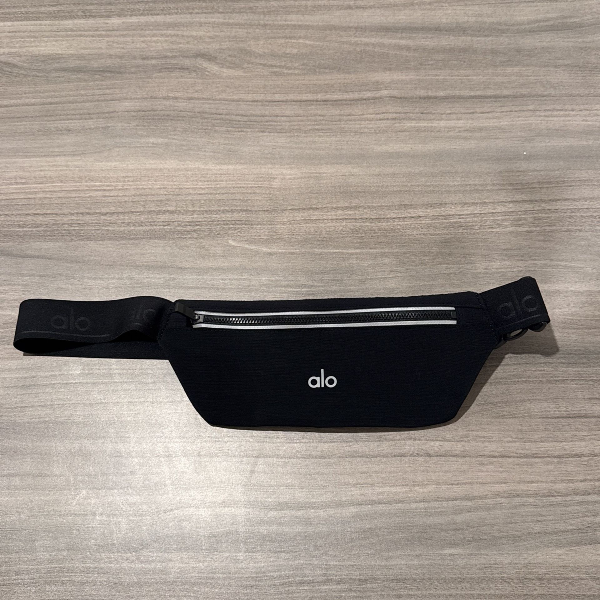 ALO Runner Fanny Pack 