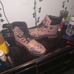 Size 13 Pittsburgh Steelers Boots
