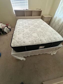 Free Queen mattress