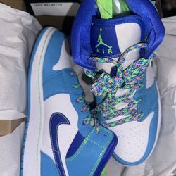 Air Jordan 1 Mid SE (GS)