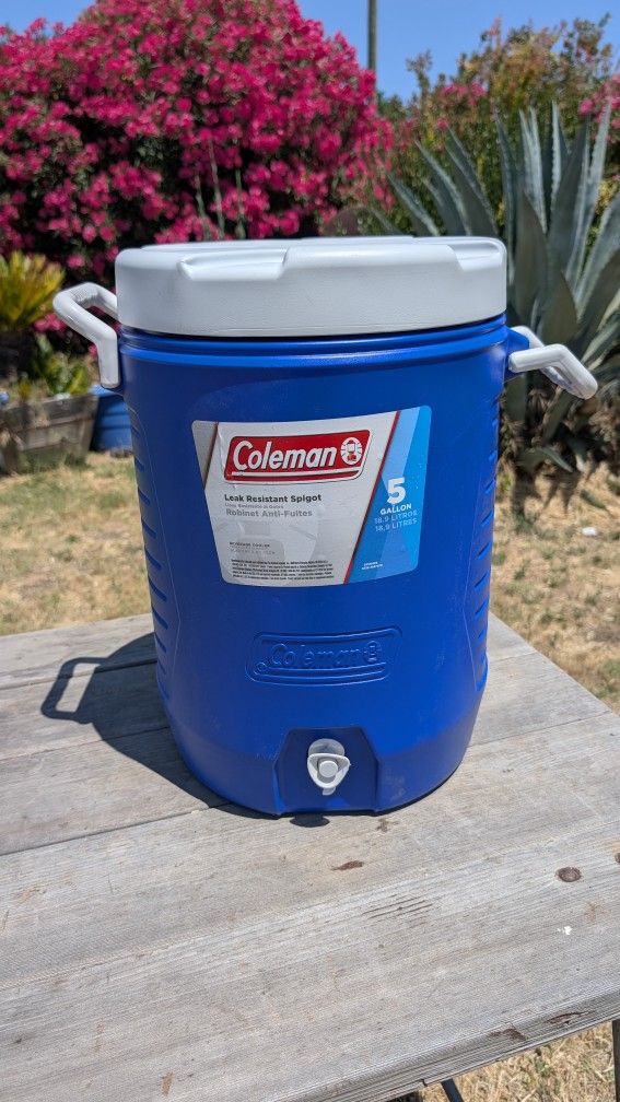 Coleman 5-Gallon Beverage Cooler with Leak-Resistant Spigot - Blue Camping Jug