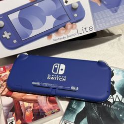 Nintendo Switch LITE. 