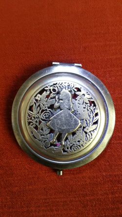 DISNEY MIRRORED PURSE COMPACT
