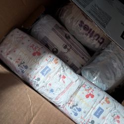 Mix Of Sizes Nb-3 Diapers 