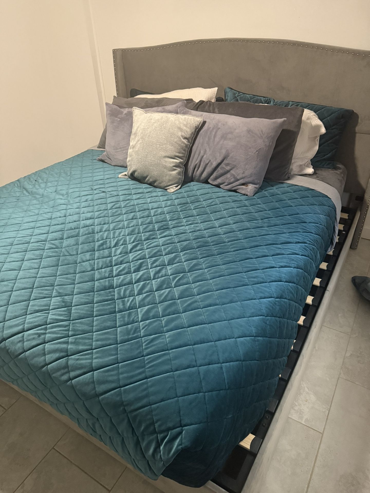 King Size Bed & Mattress