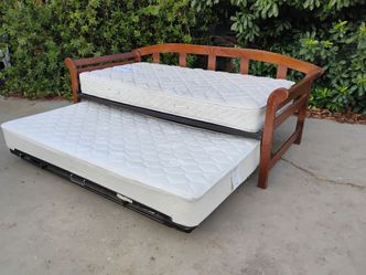 Twin size trundle bed