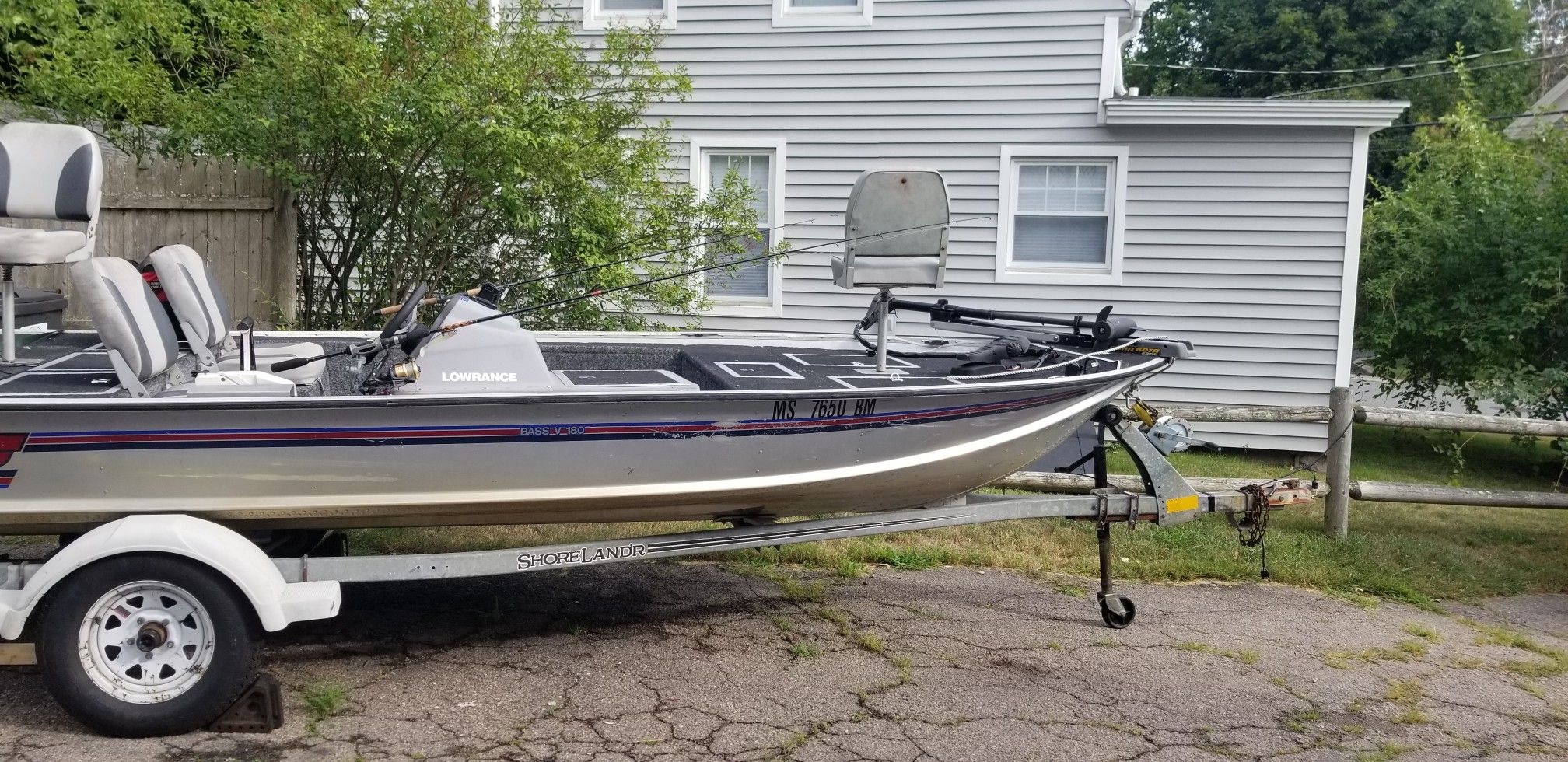 18 Foot Starcraft Bass Boat & Trailer