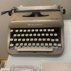 Remington REM-RITER Typewriter