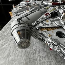 Millenium Falcon 7,541 Piezas 
