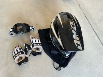 O'Neal Atom Helmet, Fox Racing Gloves, and Goggles