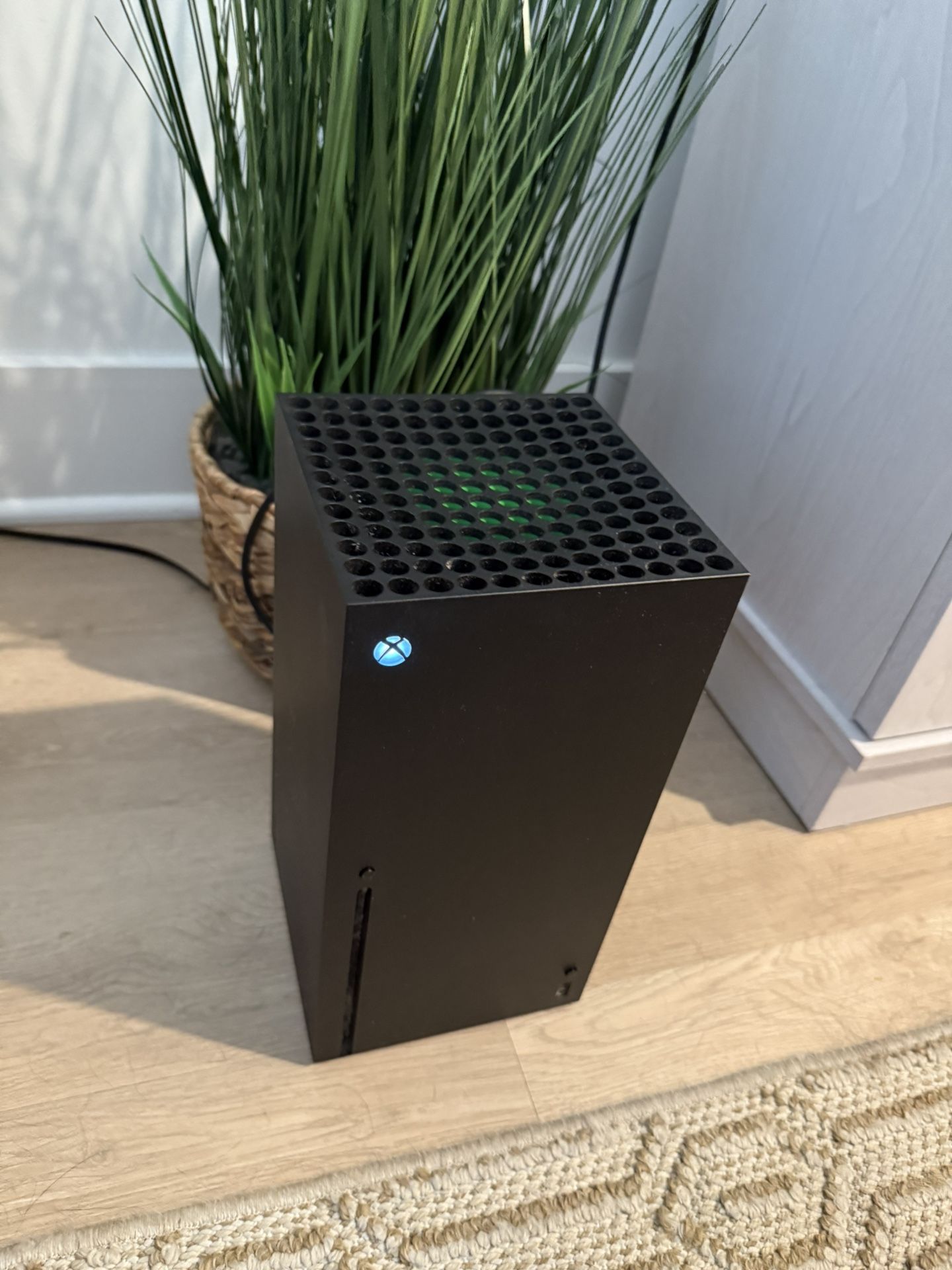 Selling Xbox Series X