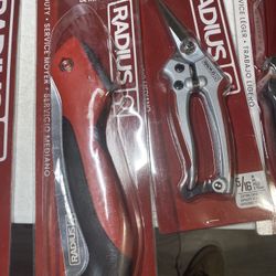 Radius Garden HandTools Fine Pruners,Folding Hand Saw,Root Slayer Knife In South Scottsdale 