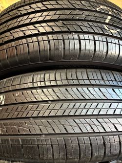 235/60R18 Kumho