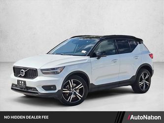 2022 Volvo XC40