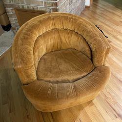 MCM Vintage Velvet pug chair