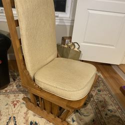 Picking chair Guitar Chair 