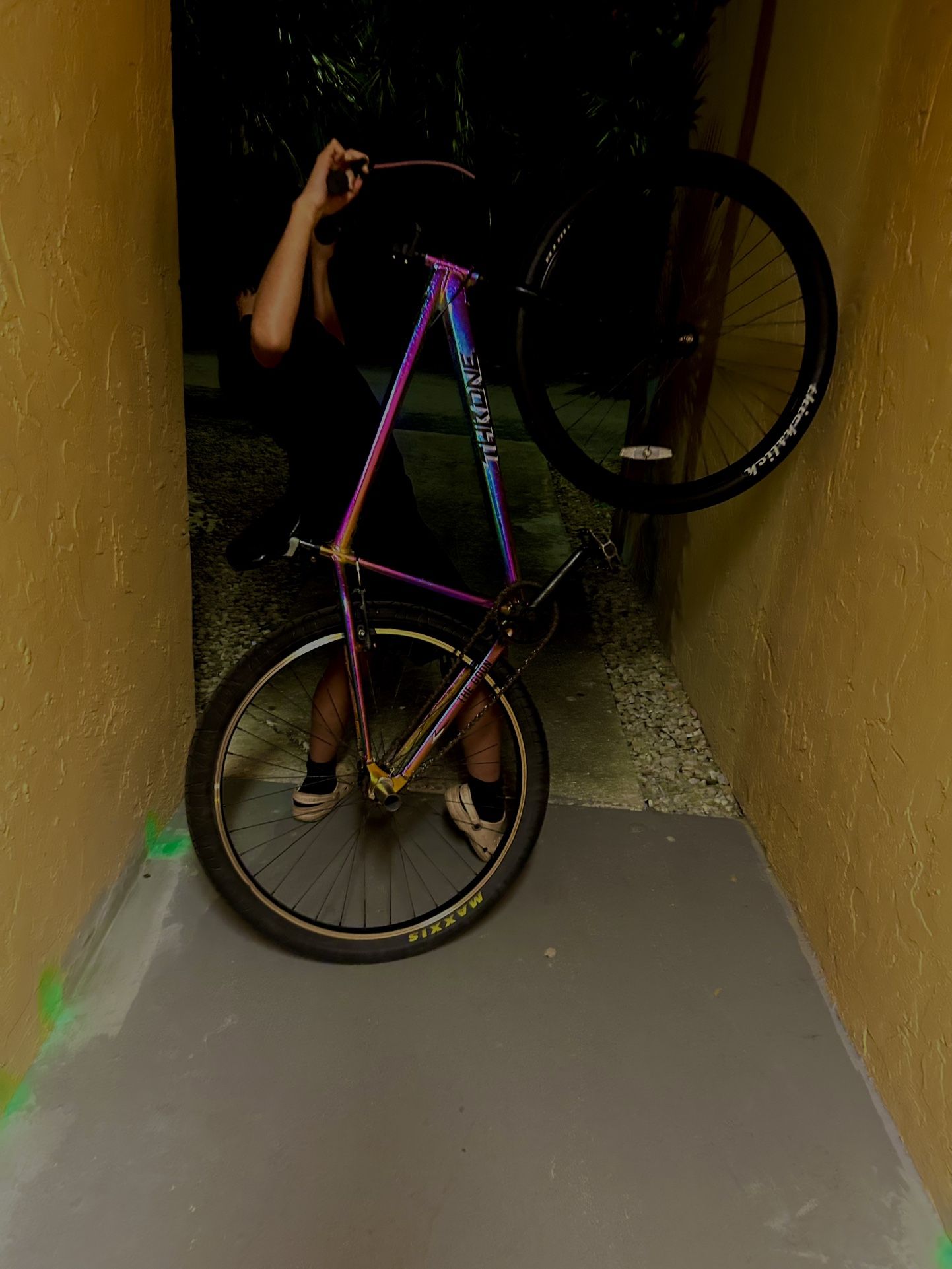 throne wheelie bike