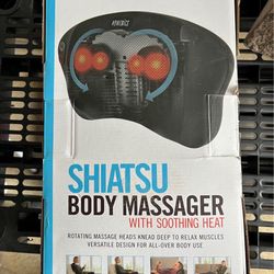 NICE  SHIATSU BODY MASSAGER WITH SOOTHING HEAT  NEW  NEVER USED ONLY $35