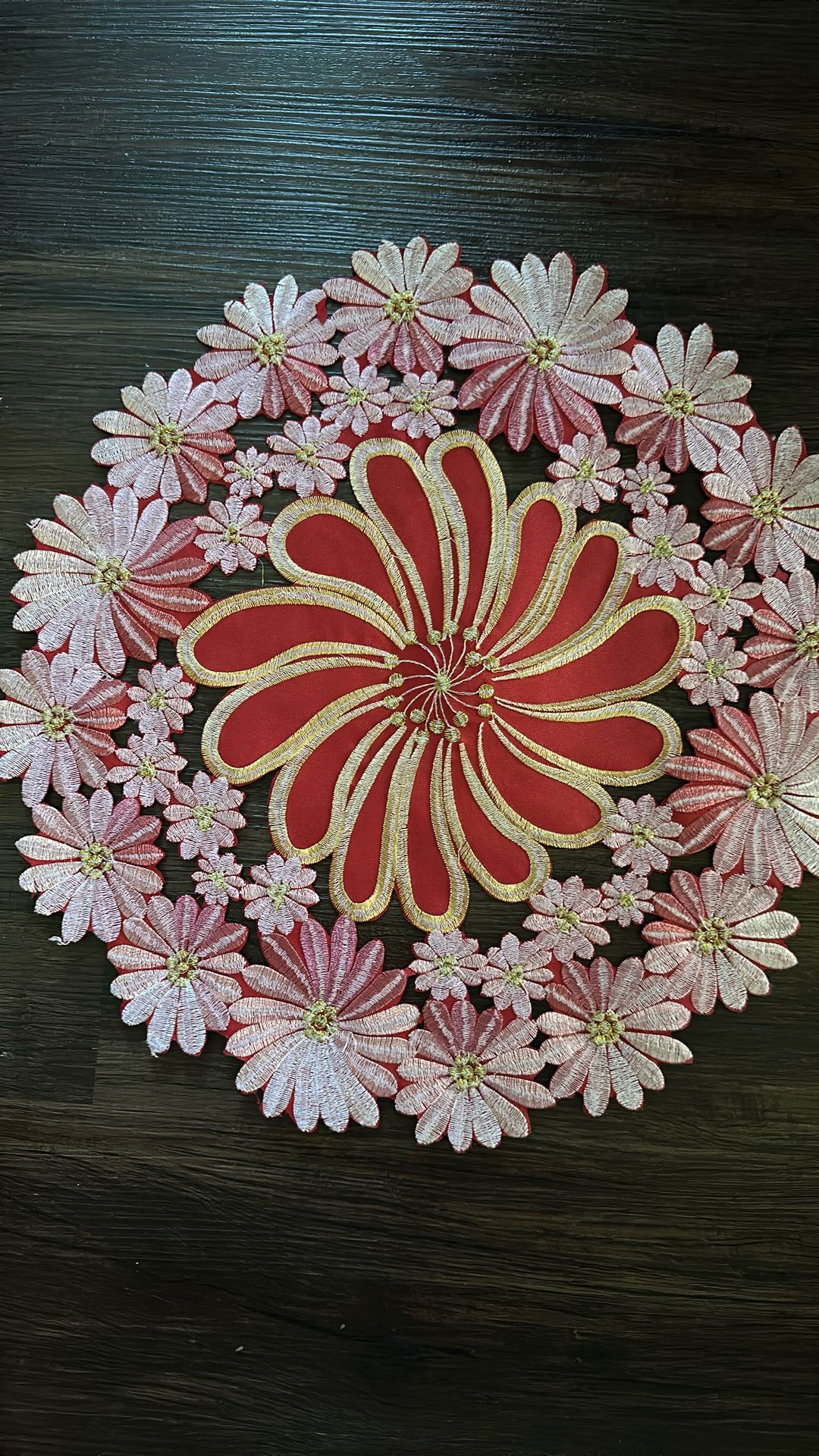 15” Round Embroidered Placemats