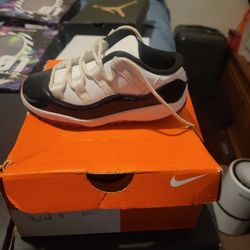 Jordan 11 Bred Sz 10c Used