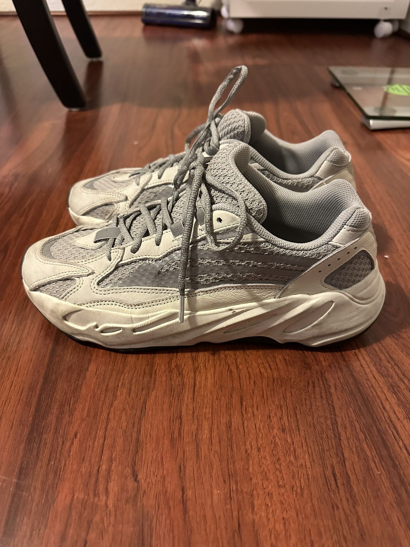 adidas Yeezy Boost 700 V2 Static