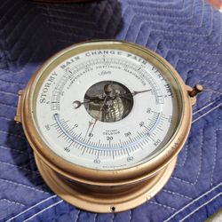 DR6247-005 Barometer