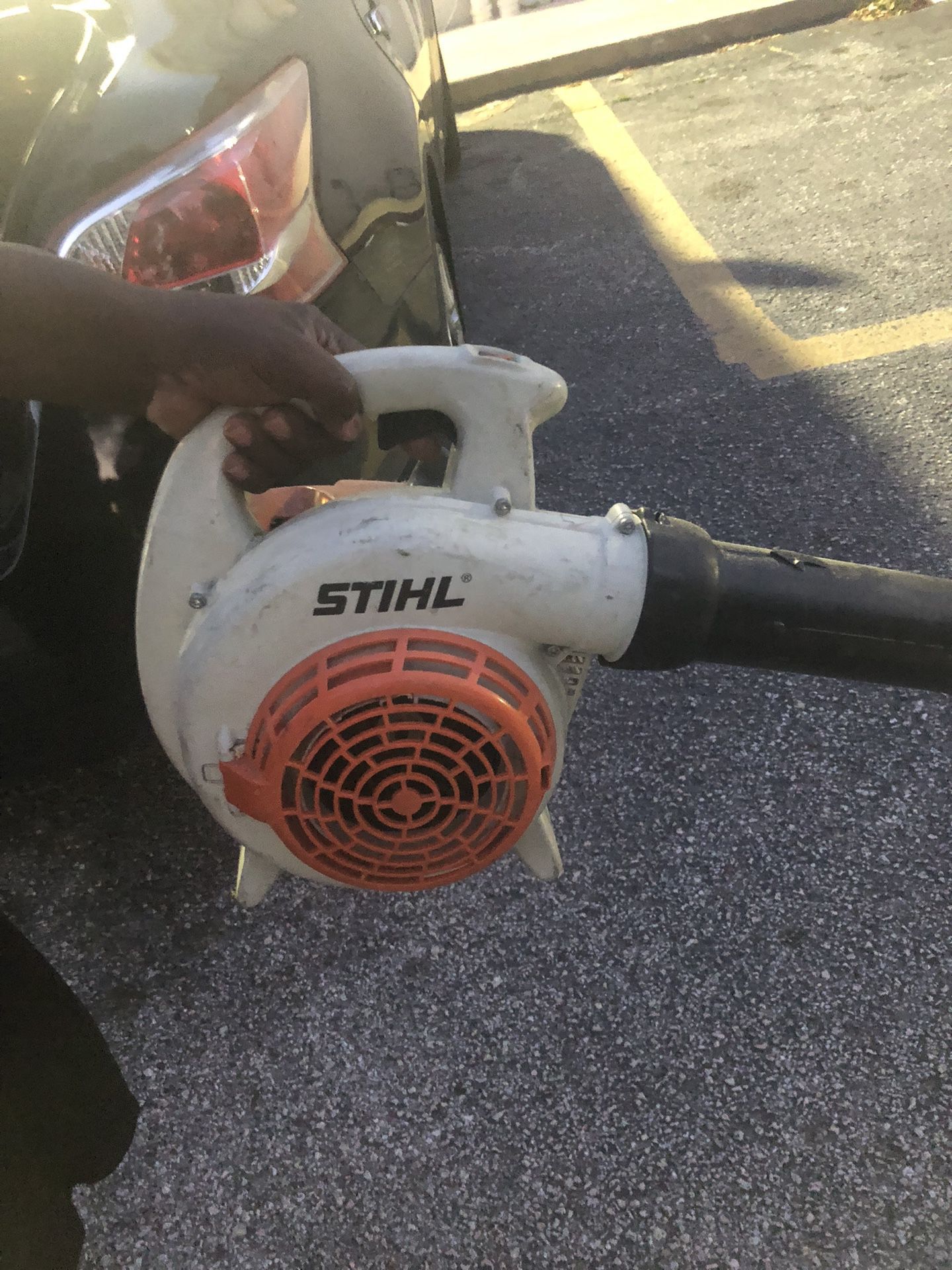 Stihl Leaf Blower (LOCAL DELIVERY OR MEET)