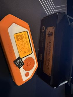 Flipper Zero + 128 SD + Silicone case