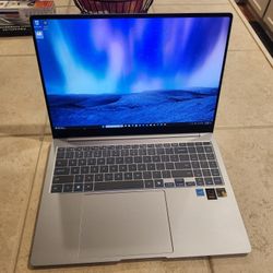 Samsung Galaxy Book4 Edge (Model NP960XMA)