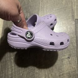 Baby Crocs Sz C7