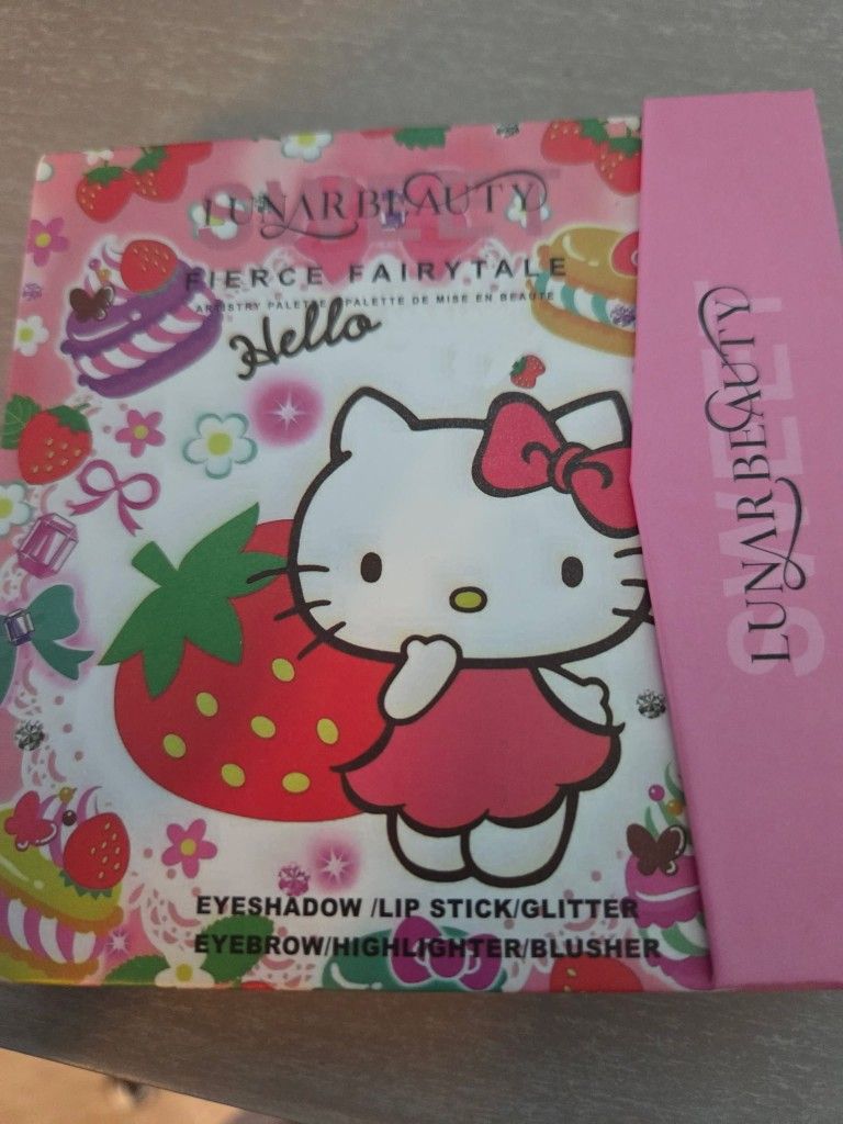 Hello Kitty Make Up Kit