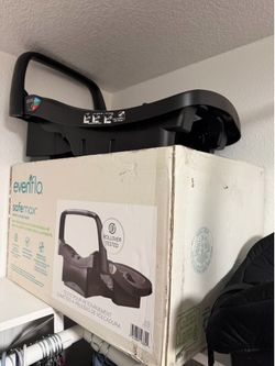 Evenflo Litemax Infant Car seat + 2 bases