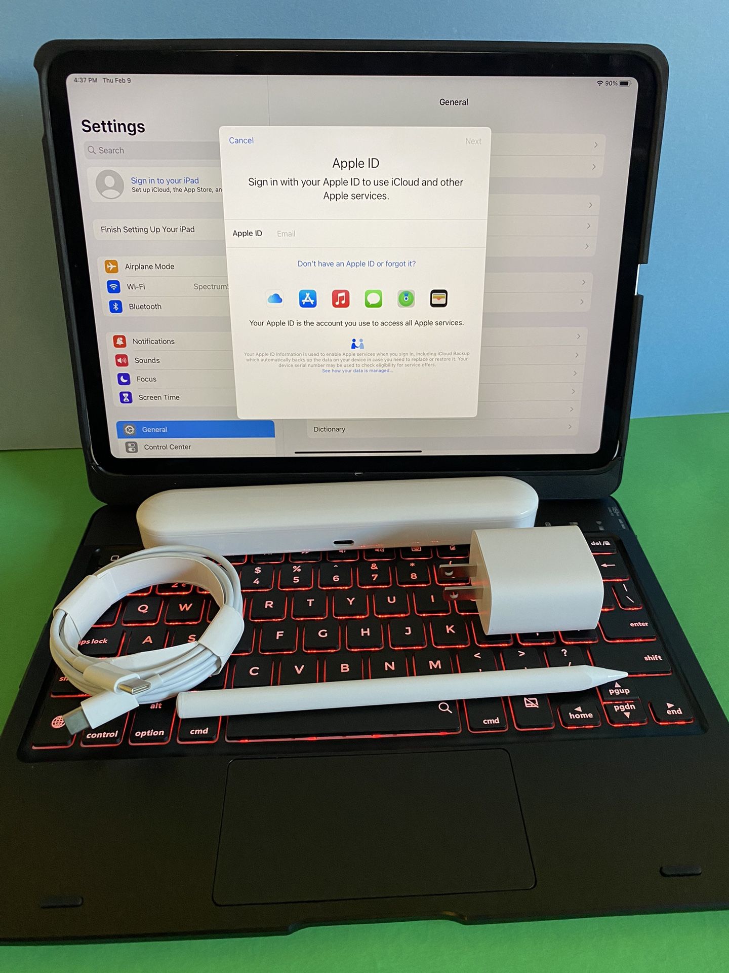 256GB Apple IPad Pro 11” 3rd Generation (2021 model / M1 chip 