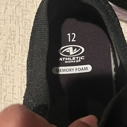 Sneakers Size 12
