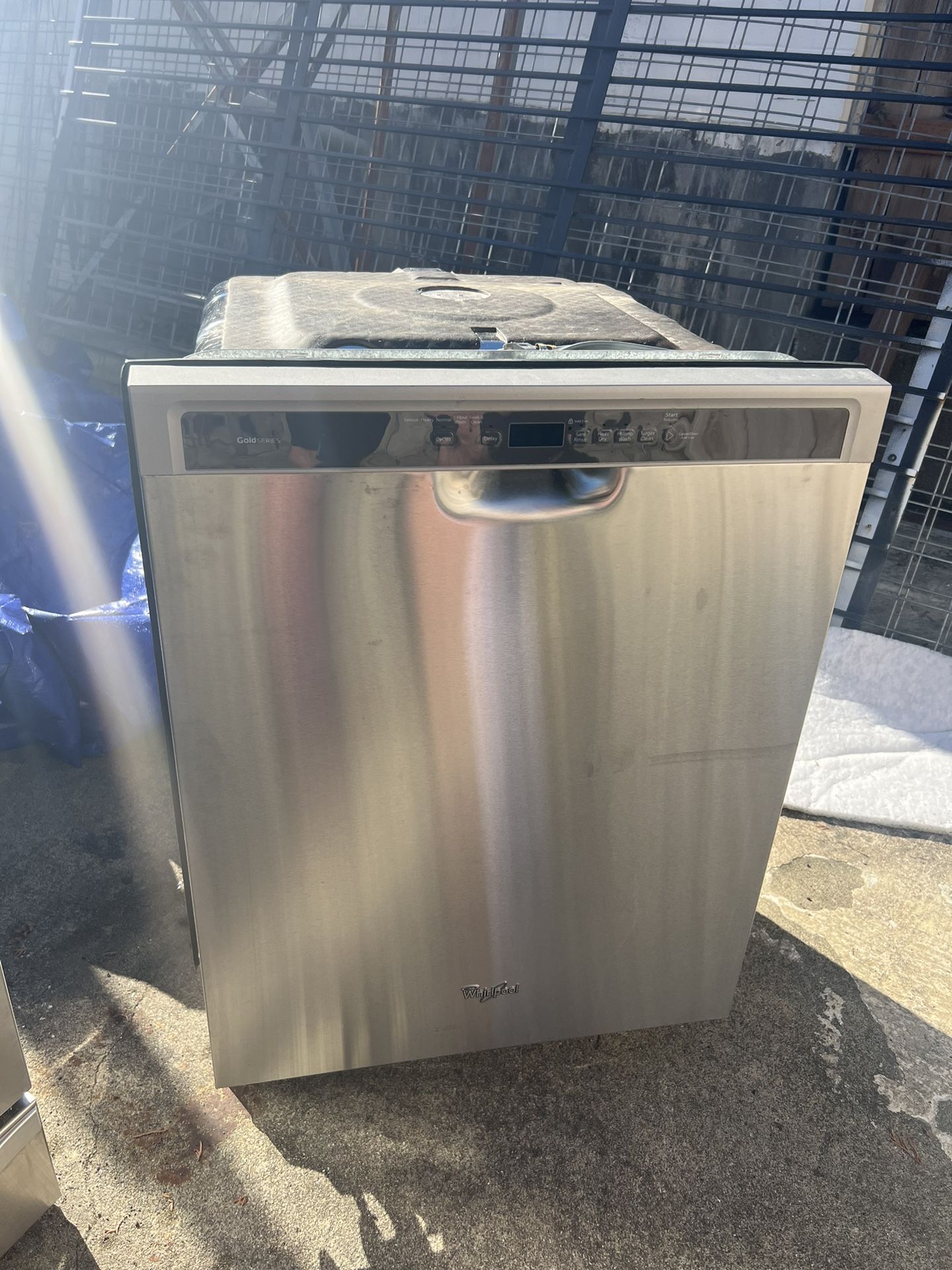 Dishwasher, Like New