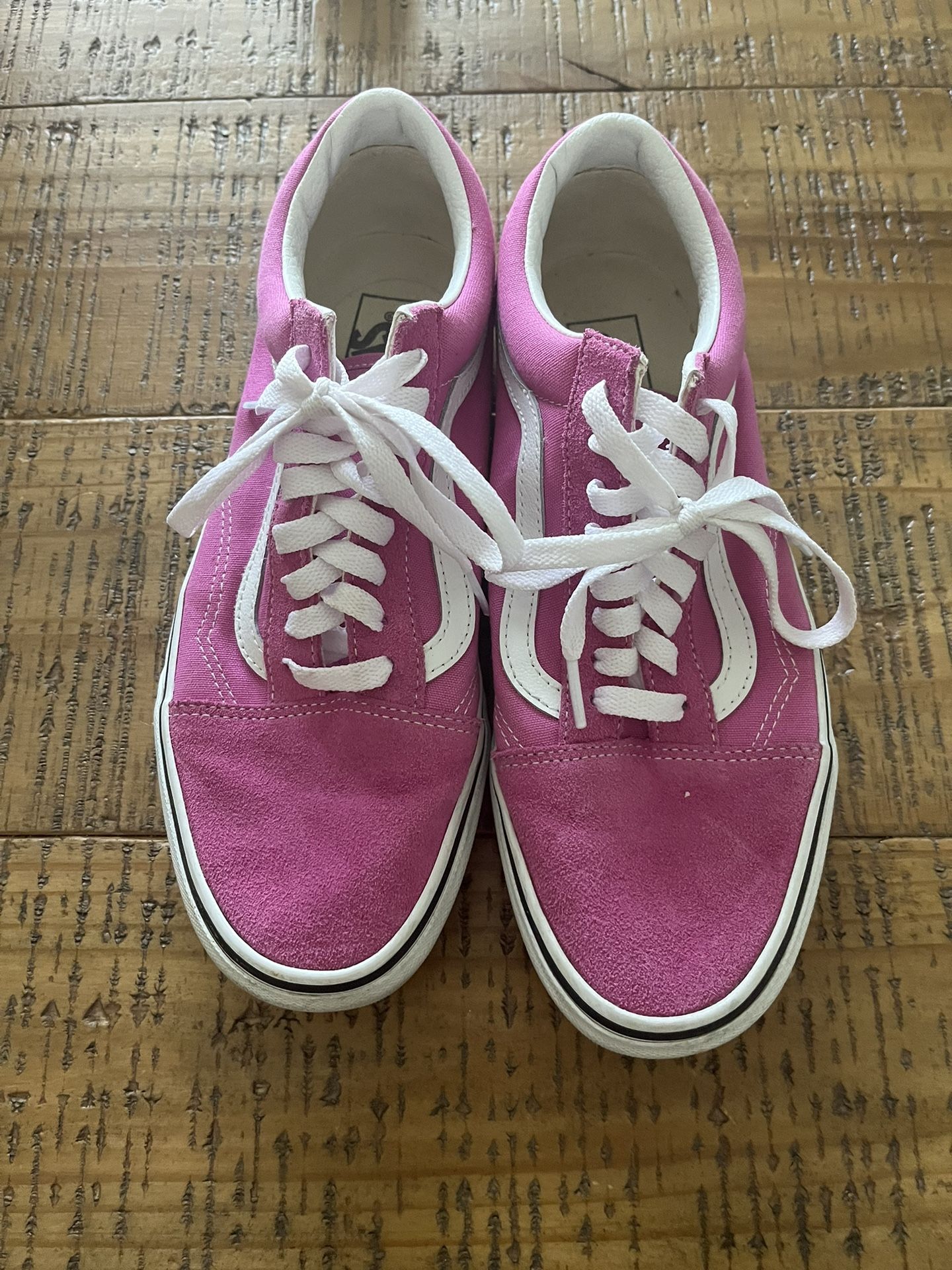 Men’s size 8 – women’s size 10 hot pink vans