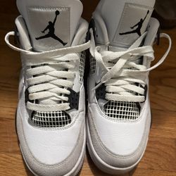 Air Jordan 4 Retro Military Black 