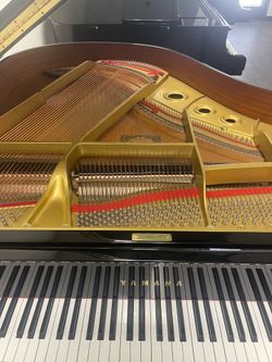 1990 Yamaha Baby Grand piano