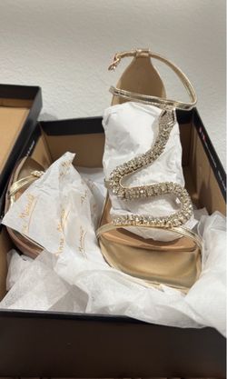 Fashion nova heels