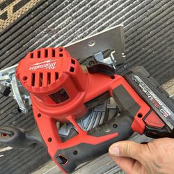 Milwaukee Skill Saw M18