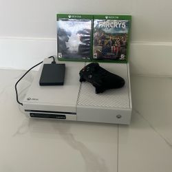 Xbox One + 1TB Of Storage + Headphones