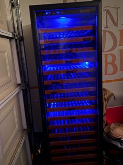 Wine cooler ( Allavino ). Check description