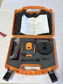Self-Leveling Laser Level Kit with Case