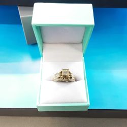 Men's Ring - Yellow Gold 10k (.417) 5.2 grams Size 8.5
