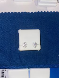 Diamond earring