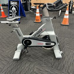 Star Trac NXT Spin Bike With Monitor 
