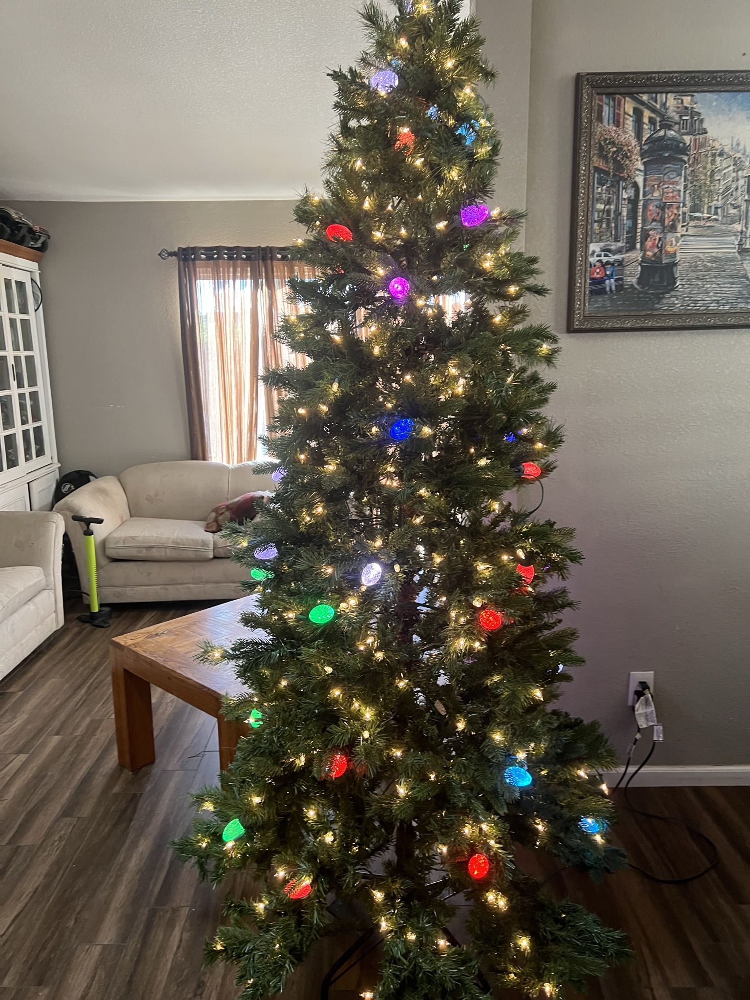 GE iTwinkle 7.5-ft Pre-lit Artificial Christmas Tree