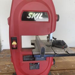 SKIL 3386 Bench Top Band Saw  