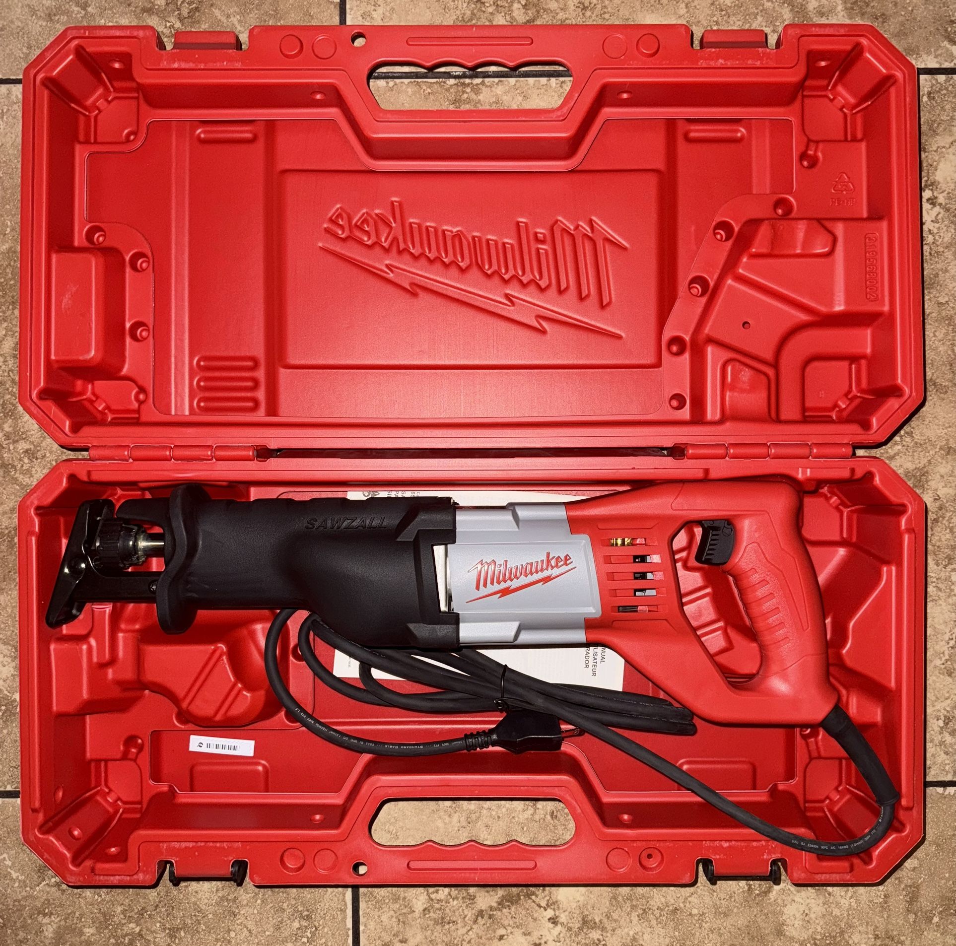 Milwaukee 12 Amp SAWZALL Reciprocating Saw with Case