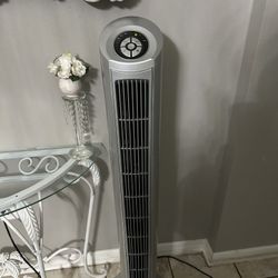 48” Lasko Fan  Wesley Chapel Area Excellent Condition 